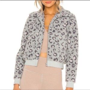 Beyond Yoga Leopard Sherpa Bomber Jkt Sz Small